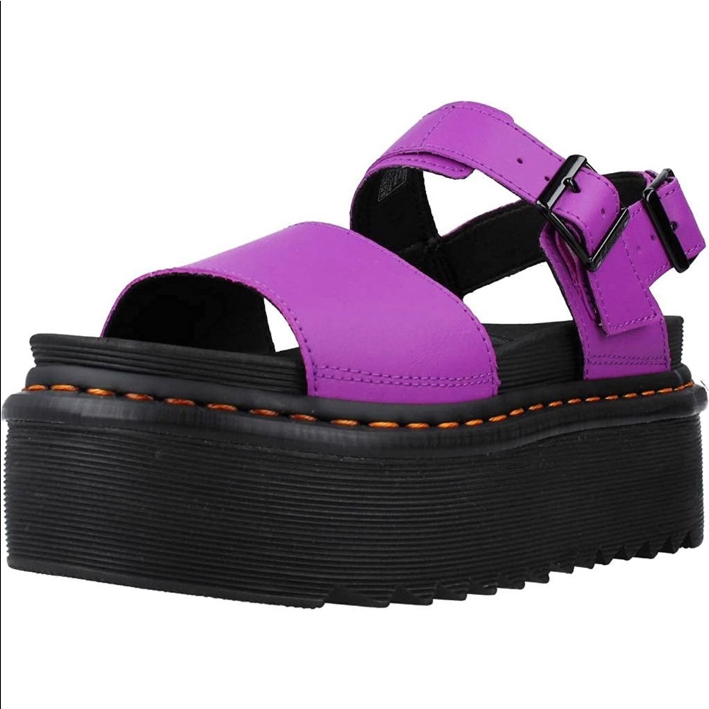 NWOT Dr. Martens Voss Quad Platform Sandals